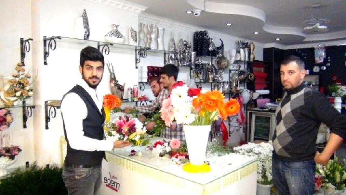 Öğretmenler Günü Çiçekçileri Sevindirdi