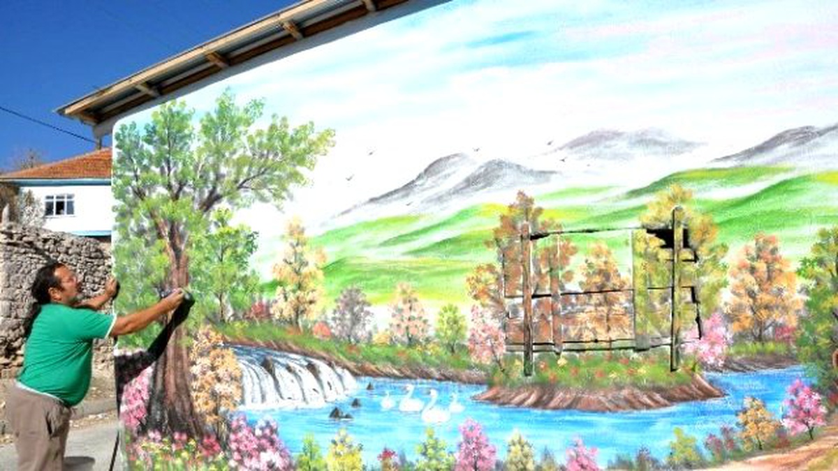 Sandıklı\'da Köy Duvarları Sanatla Buluştu