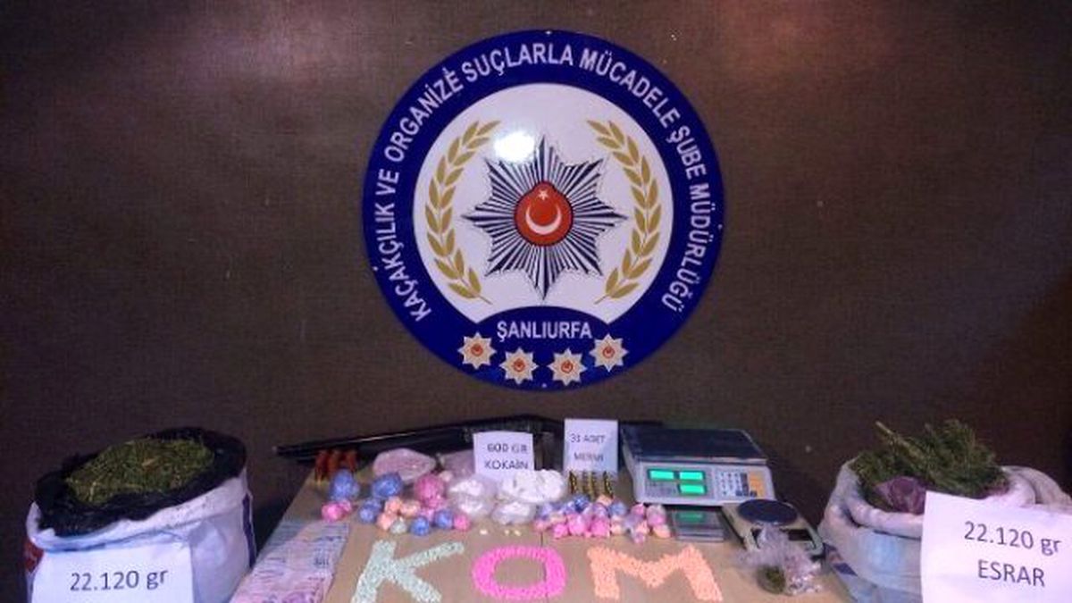 Şanlıurfa\'da Uyuşturucu Operasyonu: 3 Gözaltı