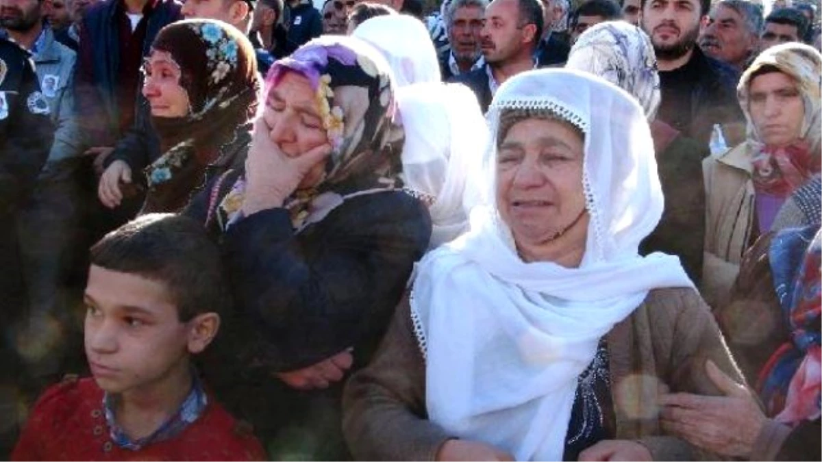 Şehit Polis, Törenle Memleketi Malatya\'ya Uğurlandı (3)
