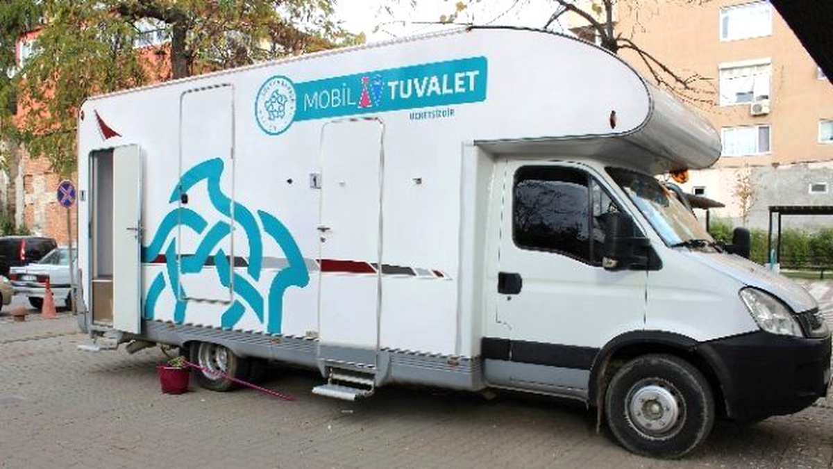 Süleymanpaşa Belediyesi\'nden Ücretsiz Mobil Tuvalet Hizmeti