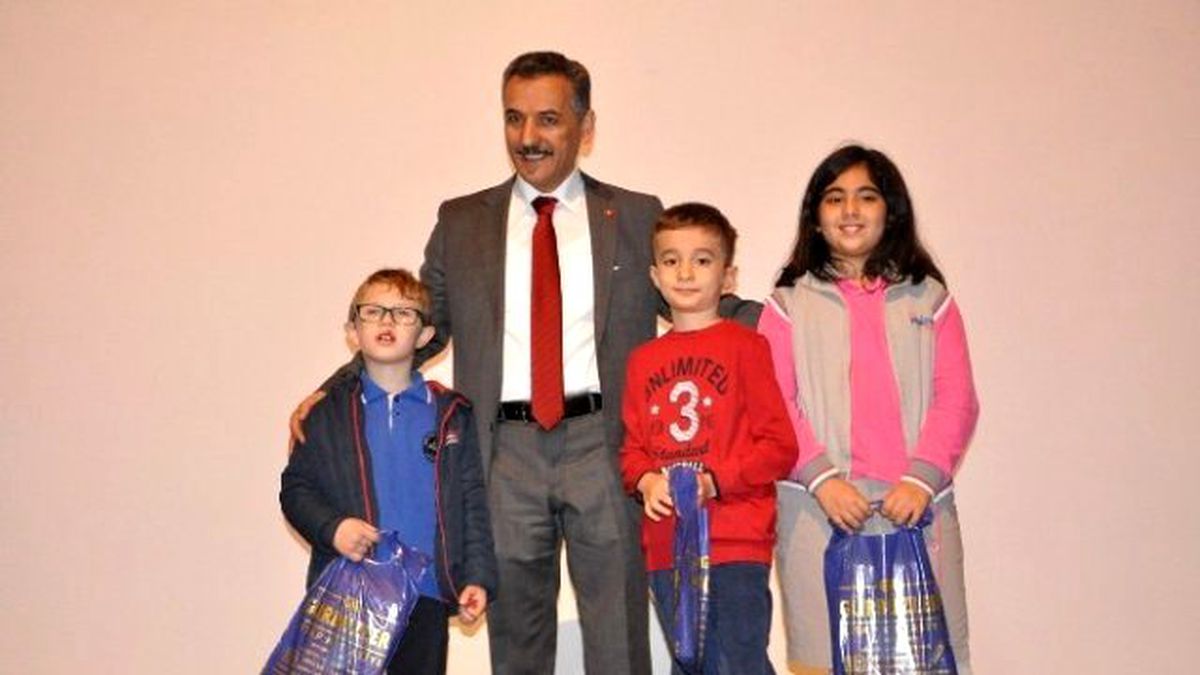 Tunceli\'de Öğretmenler Günü Kutlaması
