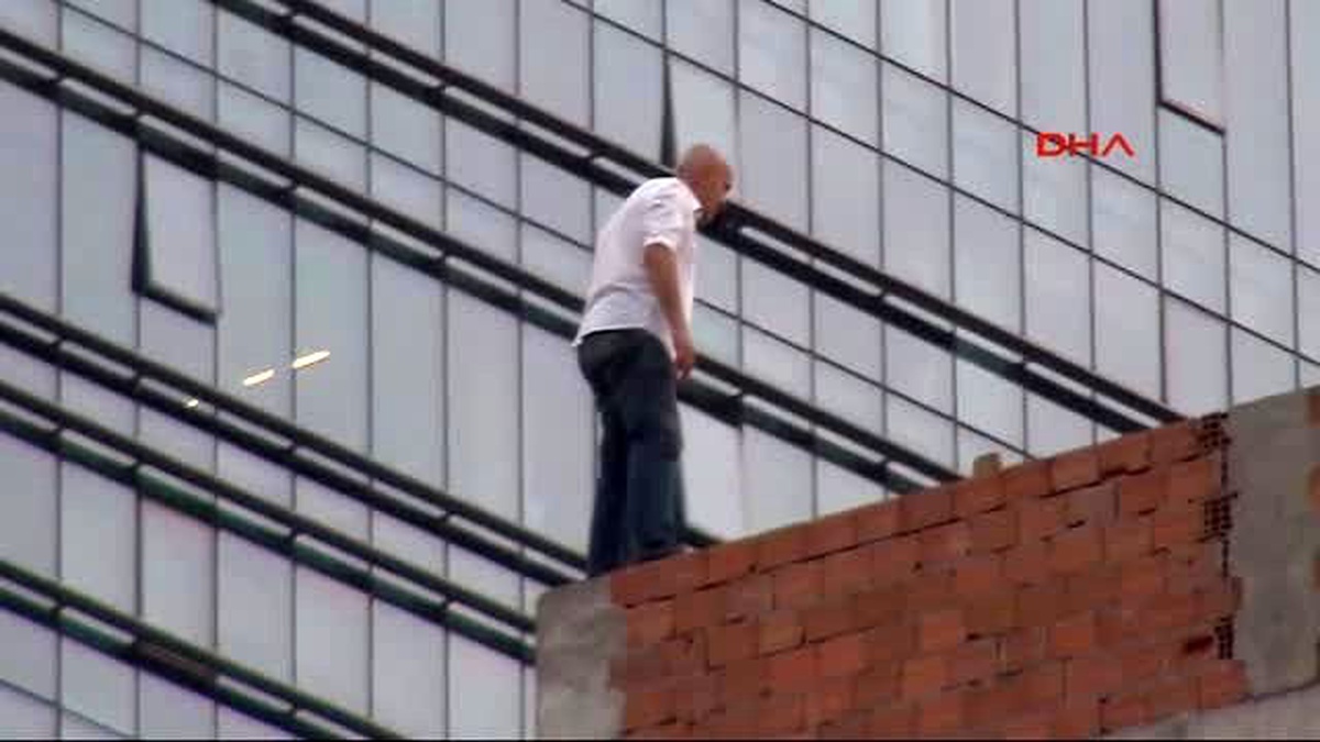 Zonguldak - İşten Çıkartıldı, 8 Katlı Binadan Atlamak İstedi