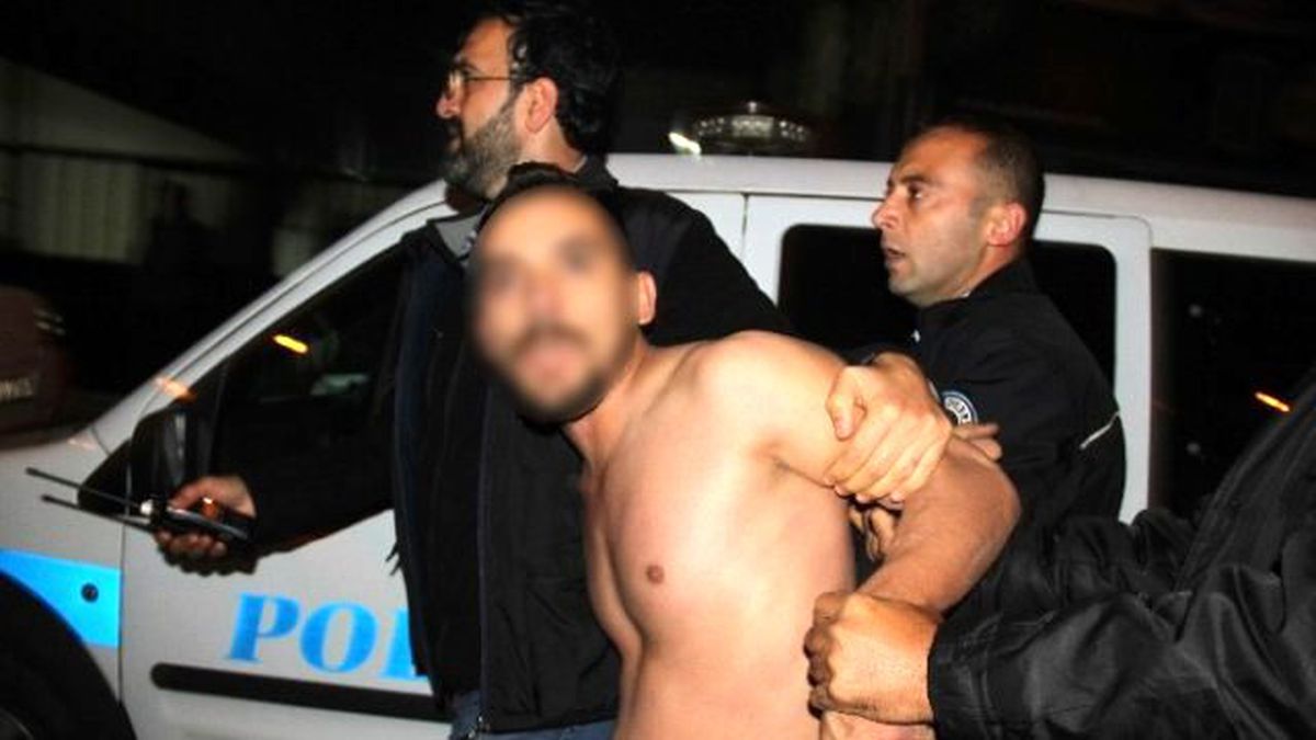 3 Aracın Yanmasına Sebep Olan Alkollü Şahıs, Polisten Böyle Kaçtı