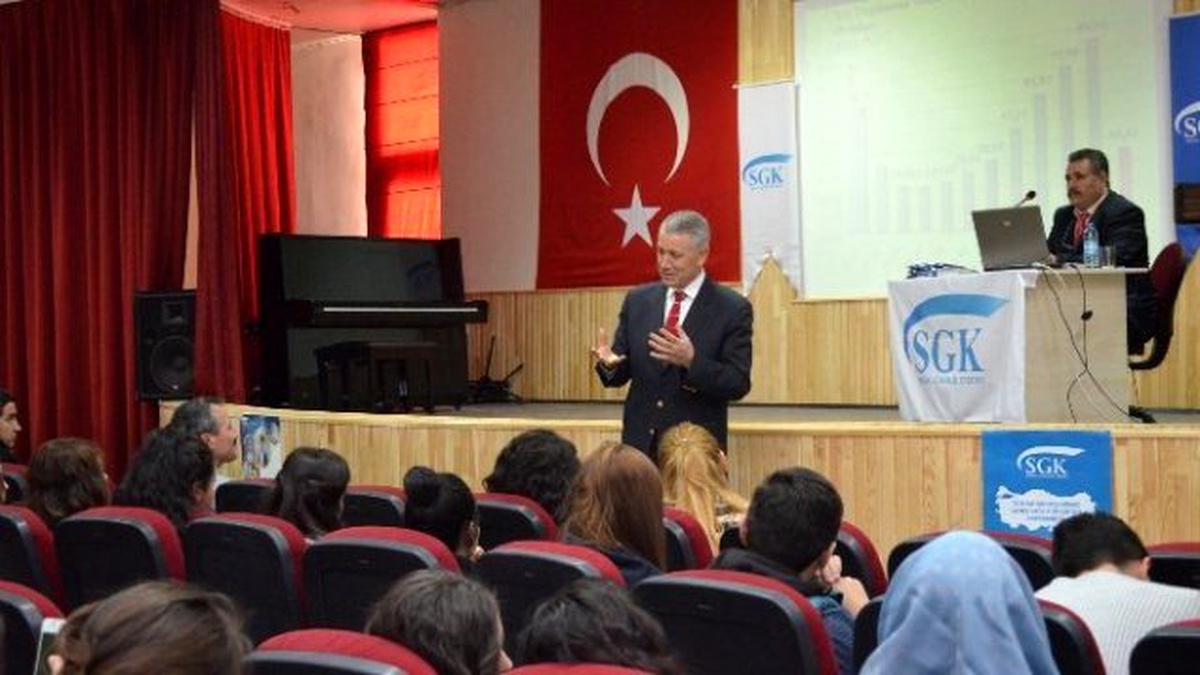 Aksaray\'da Lise Öğrencilerine Sgk Semineri