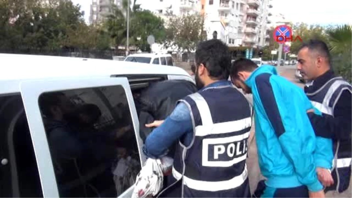 Antalya - Dolandırıcılar Kamyon Lastiği Alırken Yakalandı
