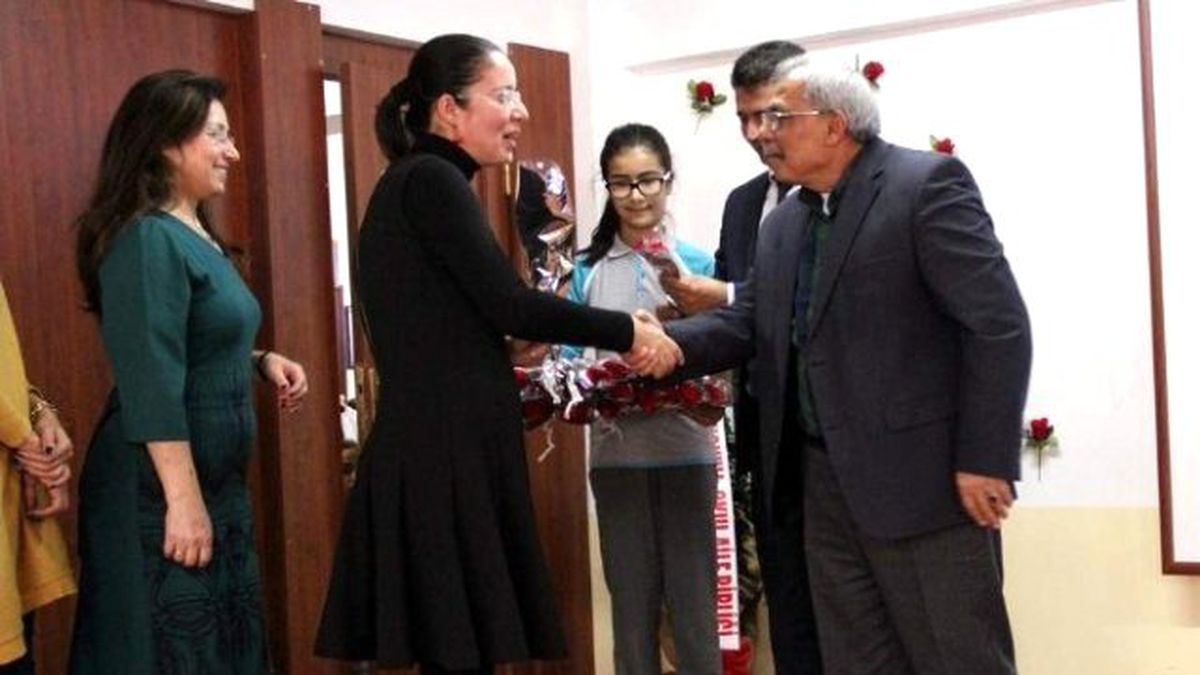 Başkan Karaaslan\'dan Öğretmenler Günü Kutlaması