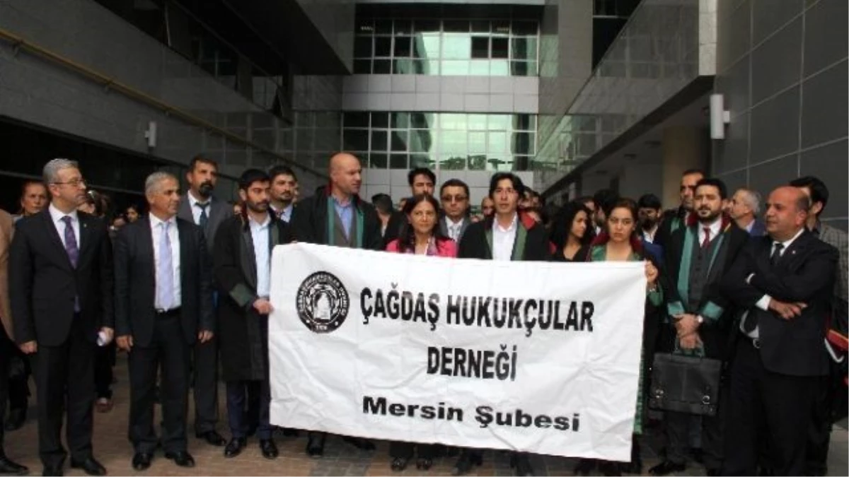Çhd ve Mersin Barosu\'ndan Altuntaş\'ın Gözaltına Alınmasına Protesto