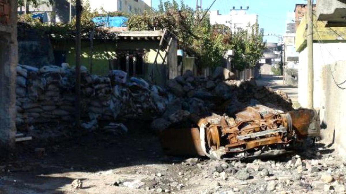 Cizre\'de Gece Boyunca Süren Çatışma İlçeyi Savaş Alanına Çevirdi