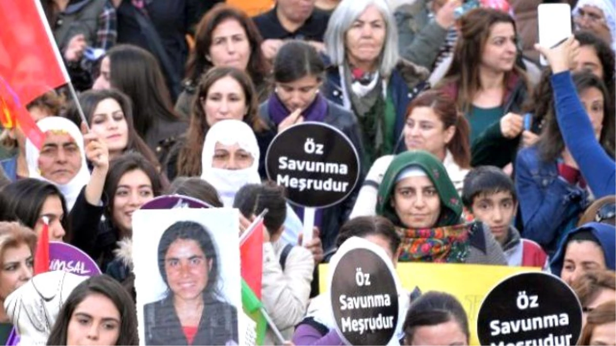 Diyarbakır\'da Kadınlar Şiddeti Yürüyüşle Protesto Etti