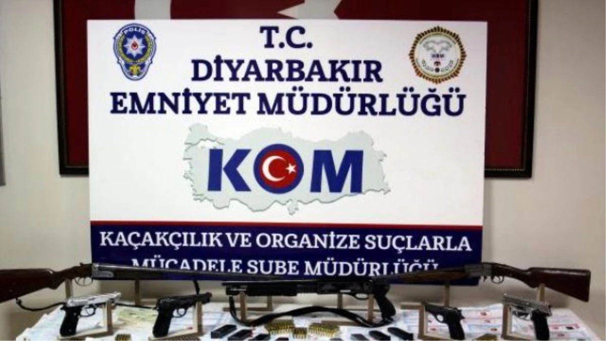 Diyarbakır\'da Suç Örgütüne Operasyon: 11 Kişi Gözaltında