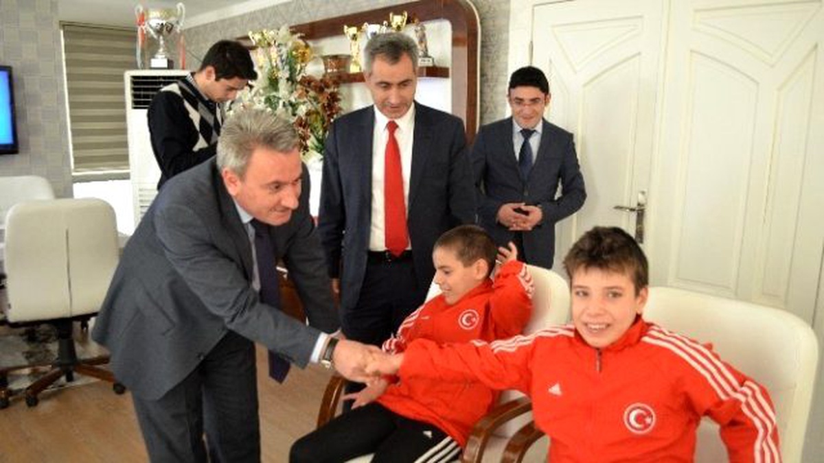 Erzurum Ghsim, Özel Şampiyonları Ağırladı