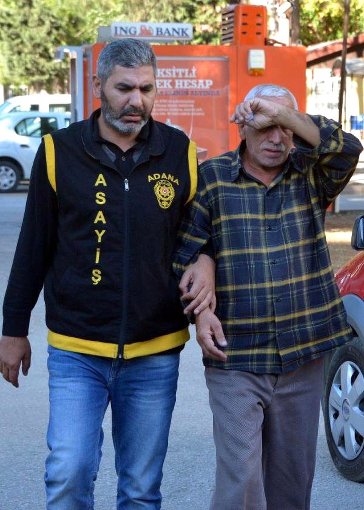 Evine Fuhuşa Gelenlere Cinsel Gücü Arttırıcı Hap Veriyordu