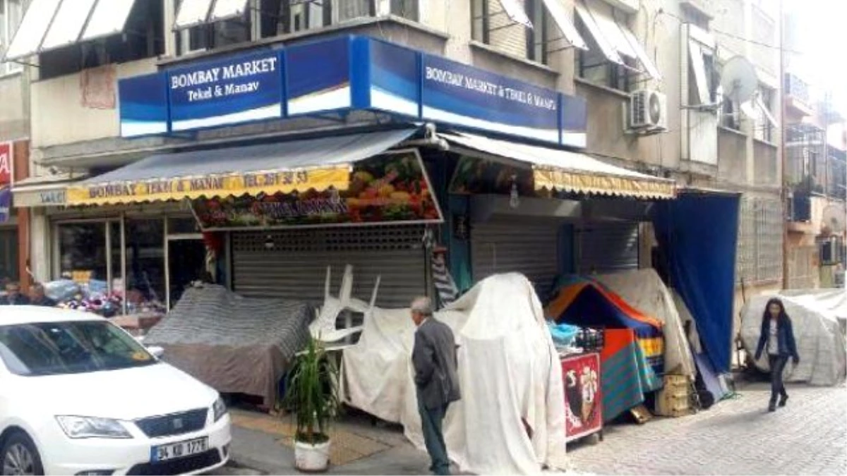 İzmir\'de 3 Kişi Sahte Rakıdan Öldü -Yeniden