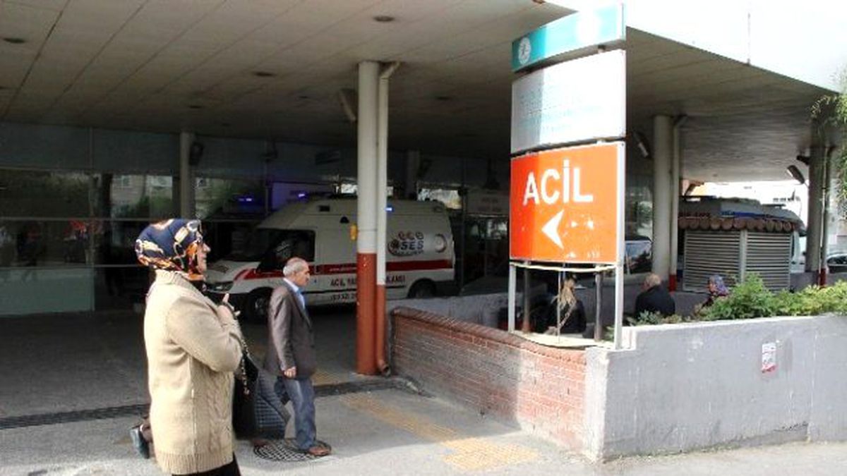 İzmir\'de Sahte Rakıdan Üç Kişi Öldü