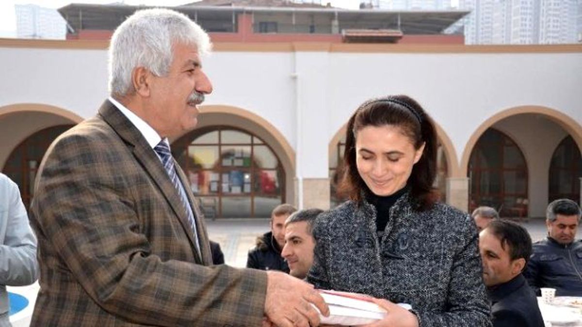 Kernek Külliyesi\'nde Öğretmenler Günü Kutlaması