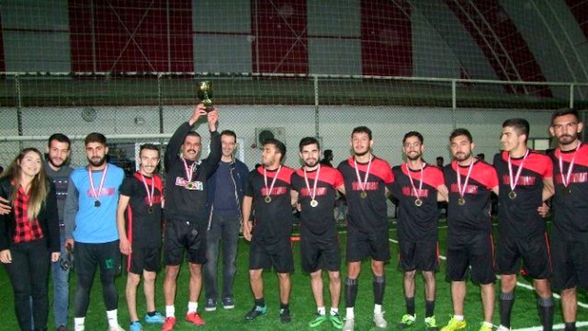 Korkuteli Yüksek Okulda Futbol Turnuvası