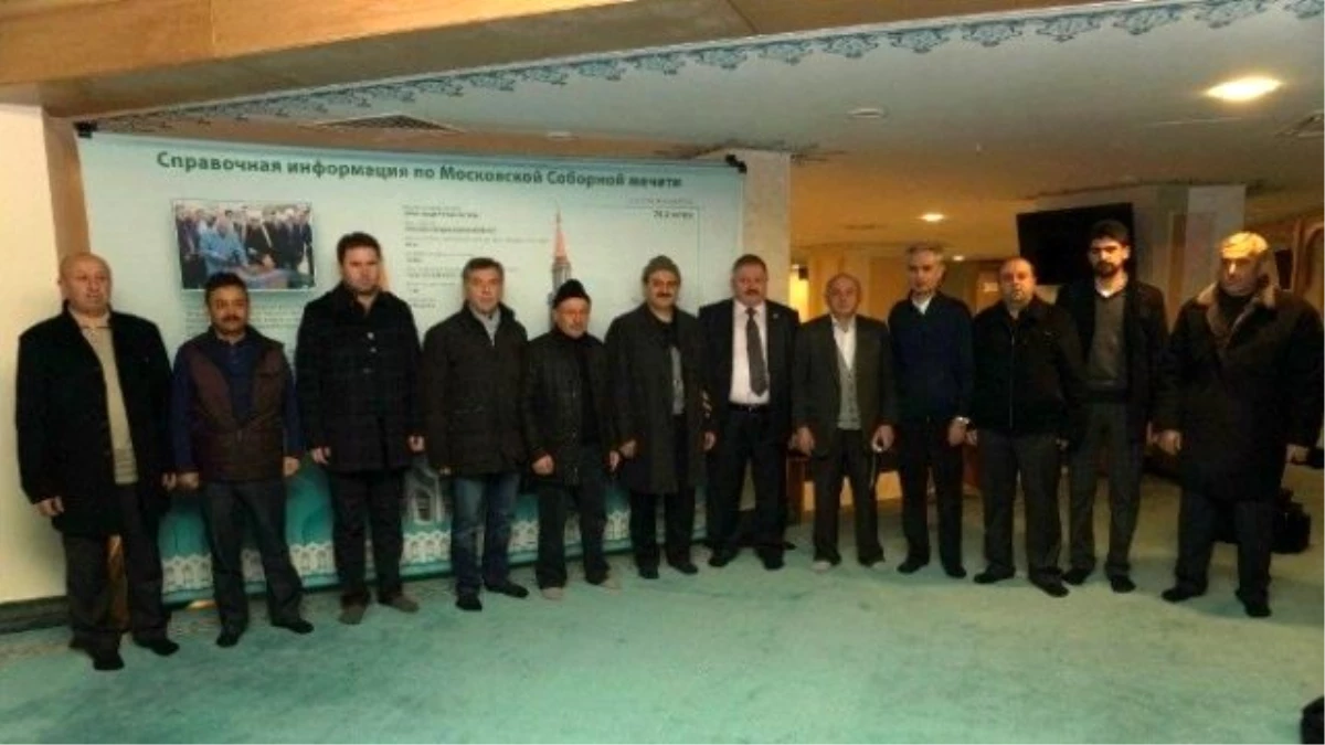 Kosb Heyeti, İş Adamlarımızla Birlikte Moskova Merkez Camiini Ziyaret Etti