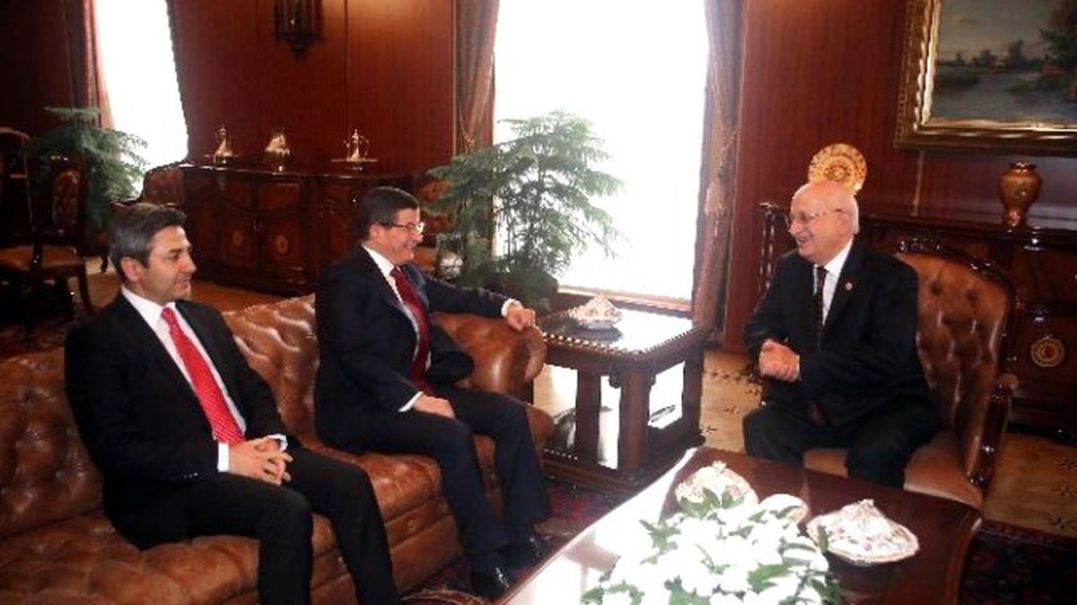 Meclis Başkanı Kahraman, Başbakan Davutoğlu\'nu Kabul Etti