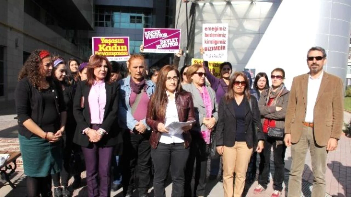 Mersin Kadın Platformu\'ndan Haklarında Dava Açılan Kadınlara Destek