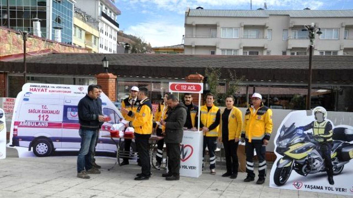 Tunceli\'de \'Yaşama Yol Ver\' Kampanyası