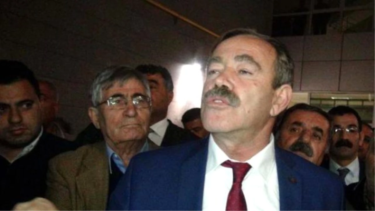 Akdeniz Belediye Başkanı Hdp\'li Türk: Kaçmadım, Görevimin Başındayım (2)