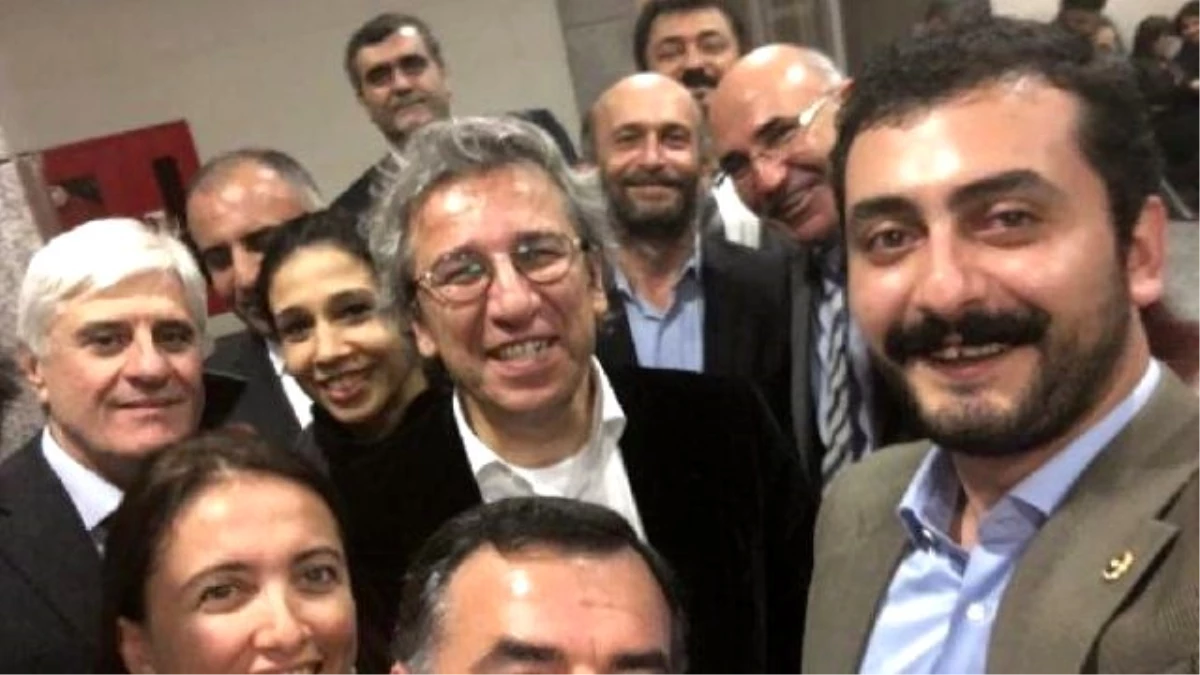 Can Dündar ve Erdem Gül, Kararı Beklerken Gazetecilere Konuştu