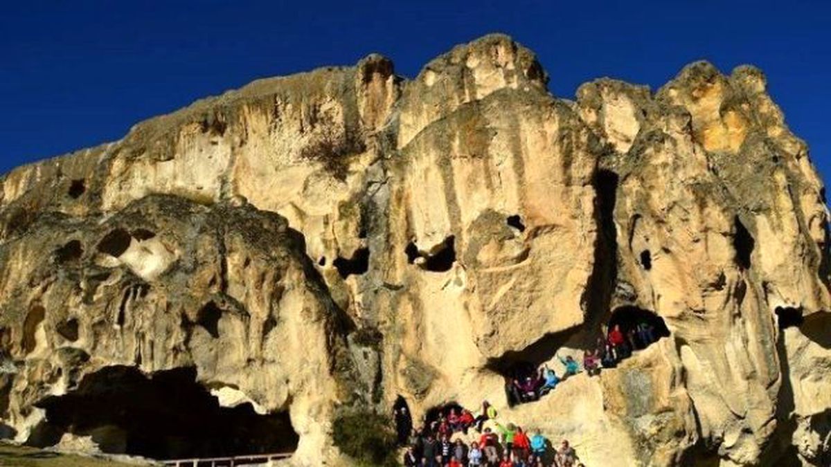 İzmirli Dağcılar Afyonkarahisar\'da Frig Vadisi\'ni Gezdi