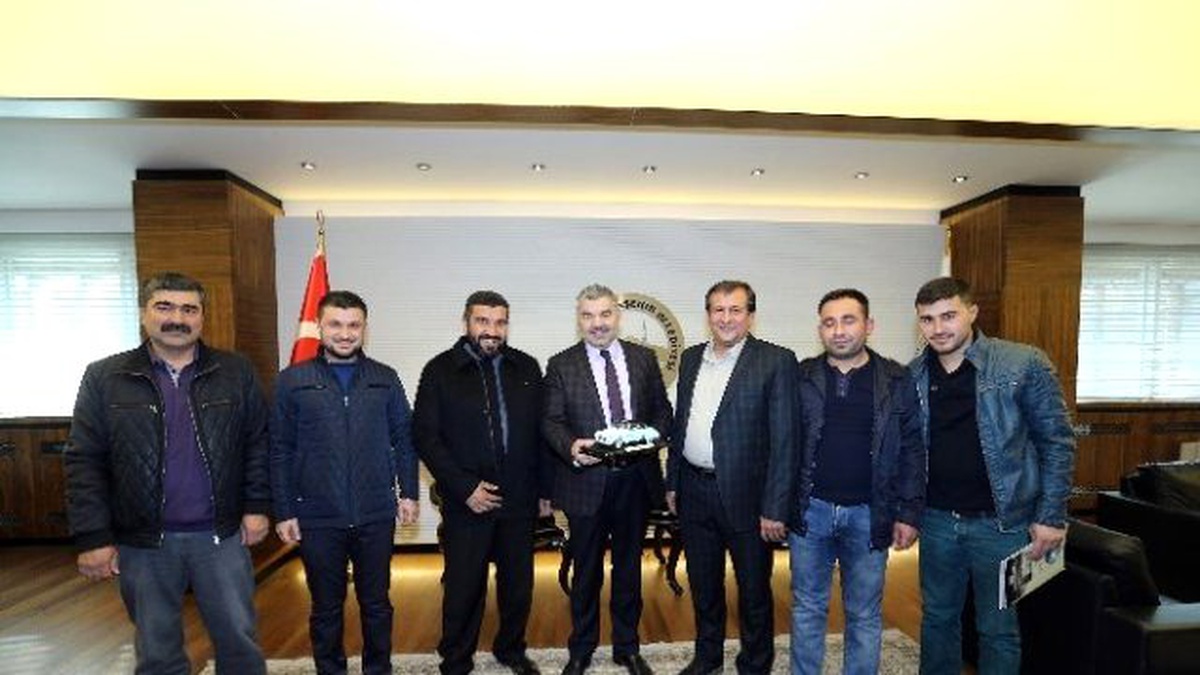 Klasik Otomobilciler Büyükşehir\'de