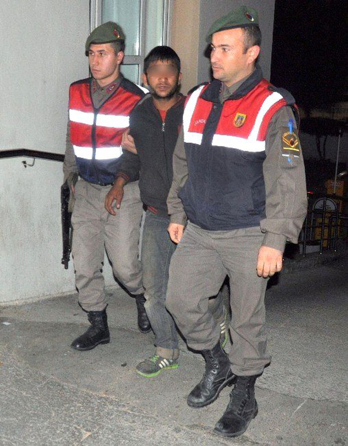 Komşusunun Yağını Çaldı