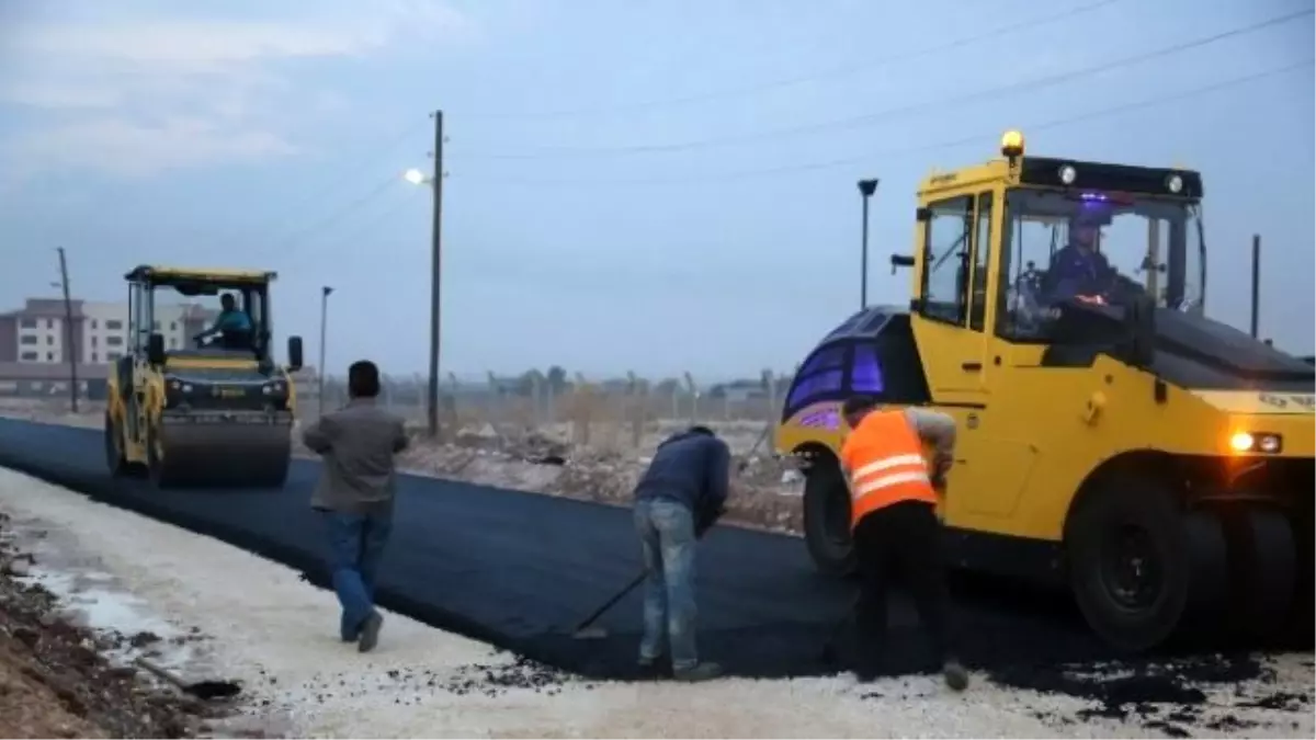 Okul Yolları Asfaltlandı