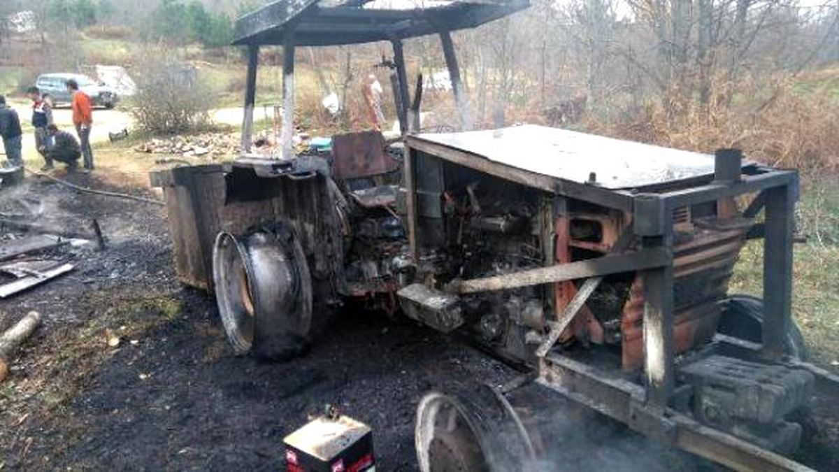 Orman İşçilerinin Çadırı ve Traktörü Yandı