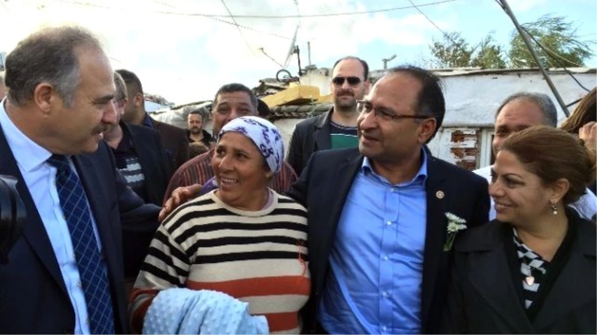 Roman Vekilden Kırmızı Plakalı Makam Aracıyla Çadırlara Ziyaret