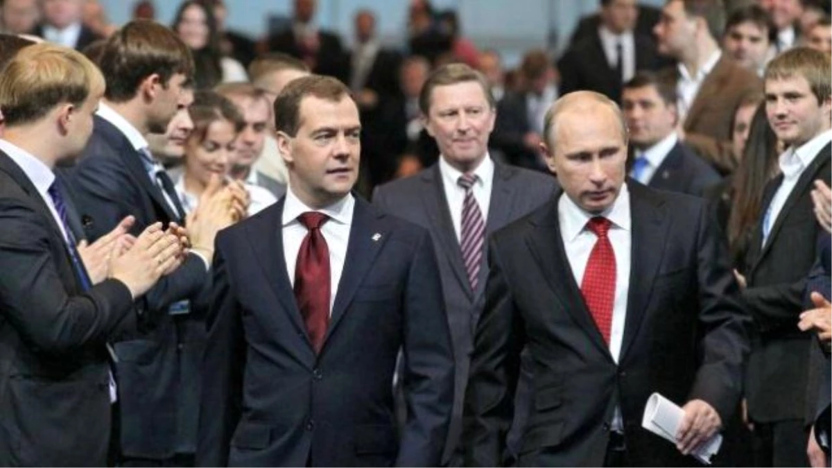 Kremlin "Yaptırım Yok" Dedi, Medvedev Ekonomik Misilleme Talimatı Verdi