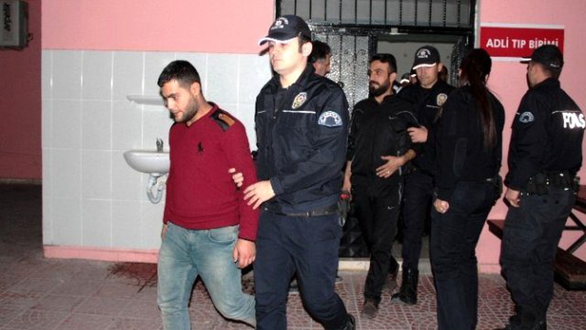 Terör Operasyonunda Gözaltına Alınanlar Sağlık Kontrolünden Geçirildi
