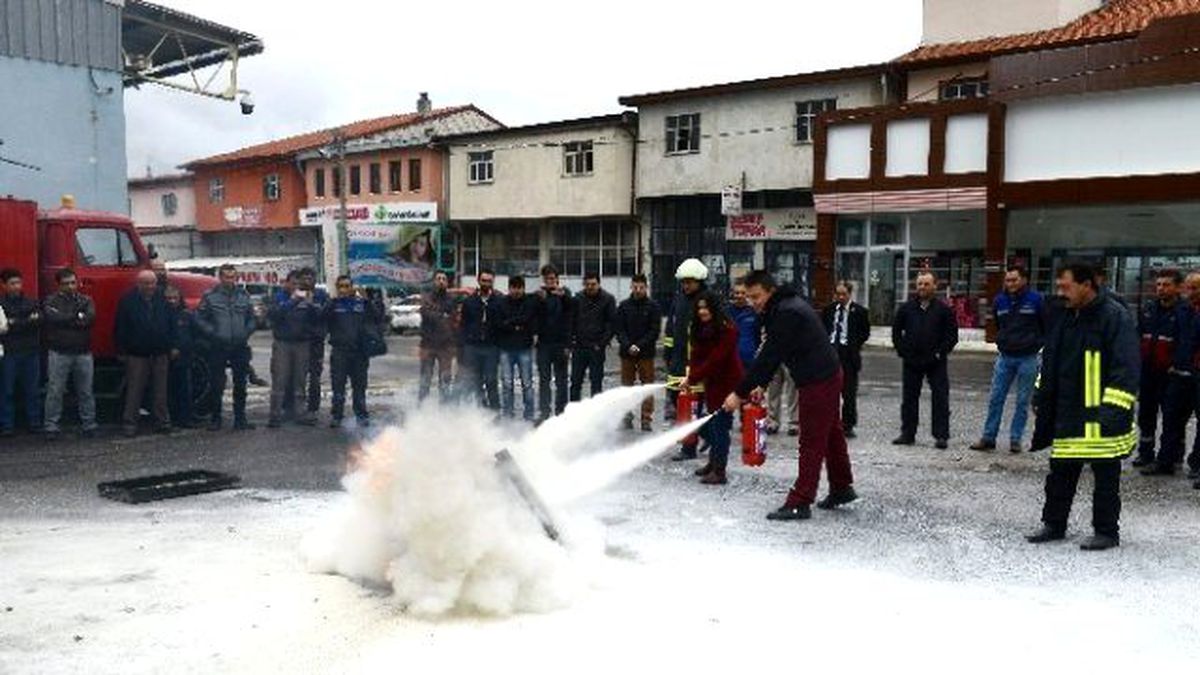 Yangın Söndürme Eğitimleri Sürüyor
