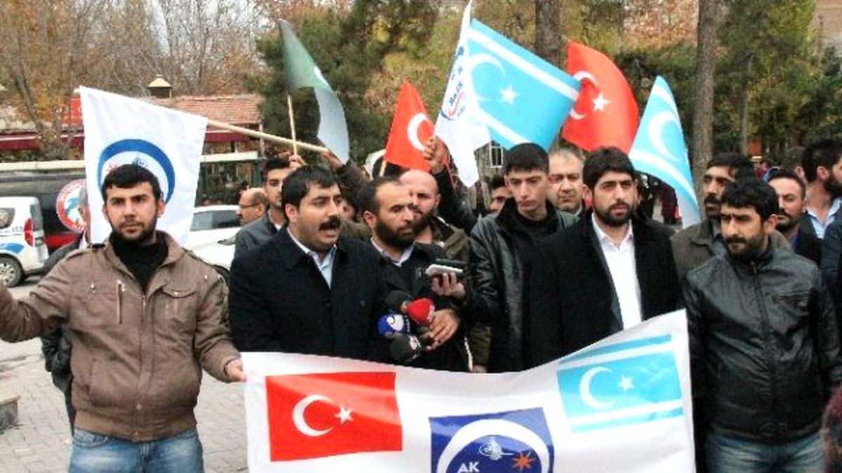 Ak Ocaklar\'dan Türkmenler\'e Destek