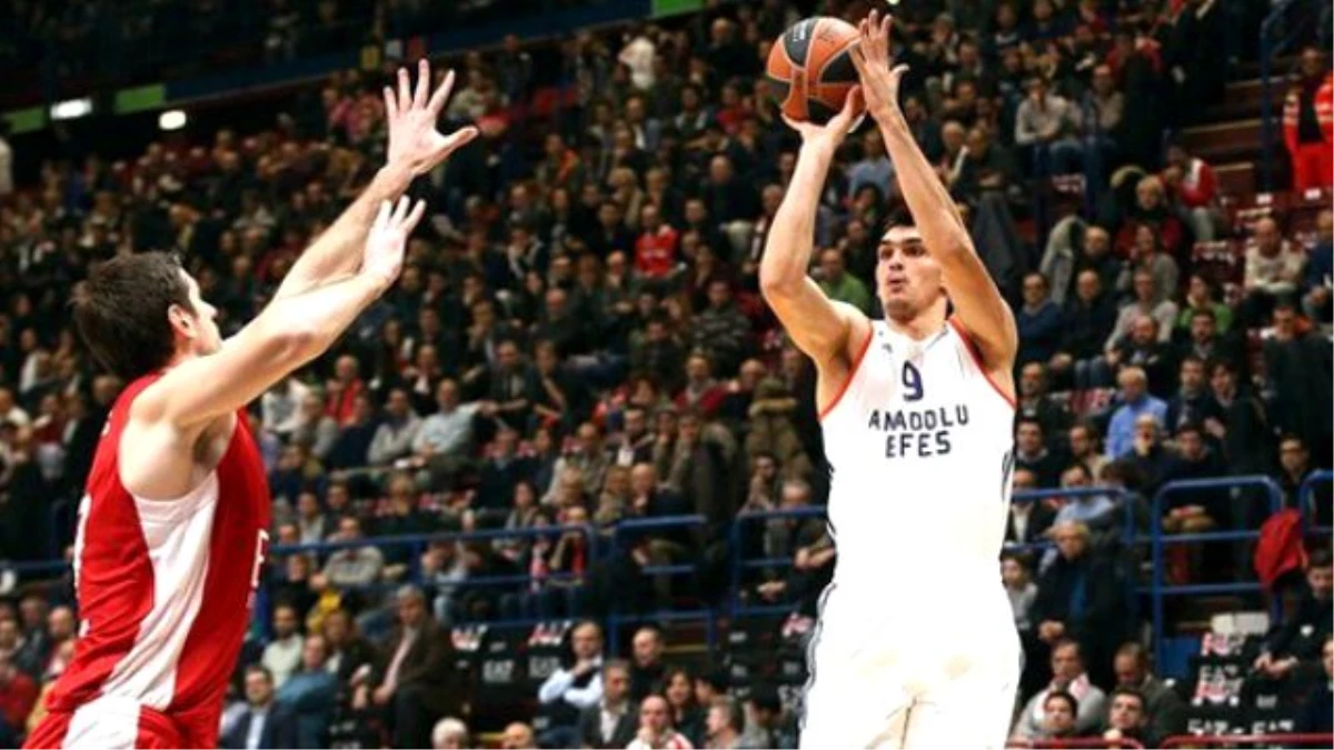 Anadolu Efes, EA7 Emporio Armani\'ye Mağlup Oldu