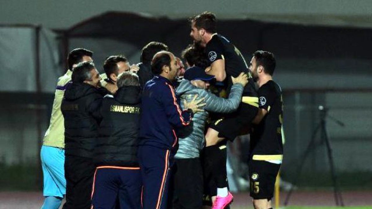 Antalyaspor- Osmanlıspor Soyunma Odaları