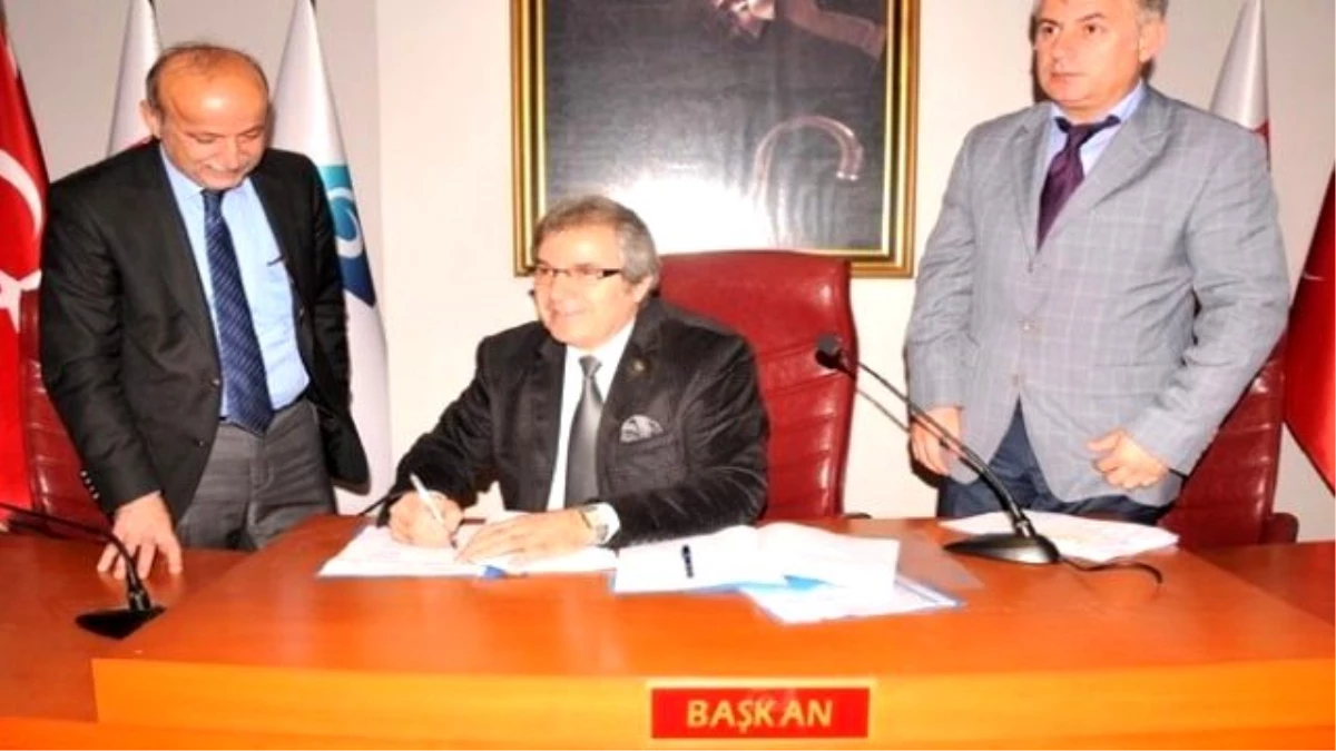 Bandırma Belediyesi Memurlarıyla Toplu Sözleşme İmzalandı