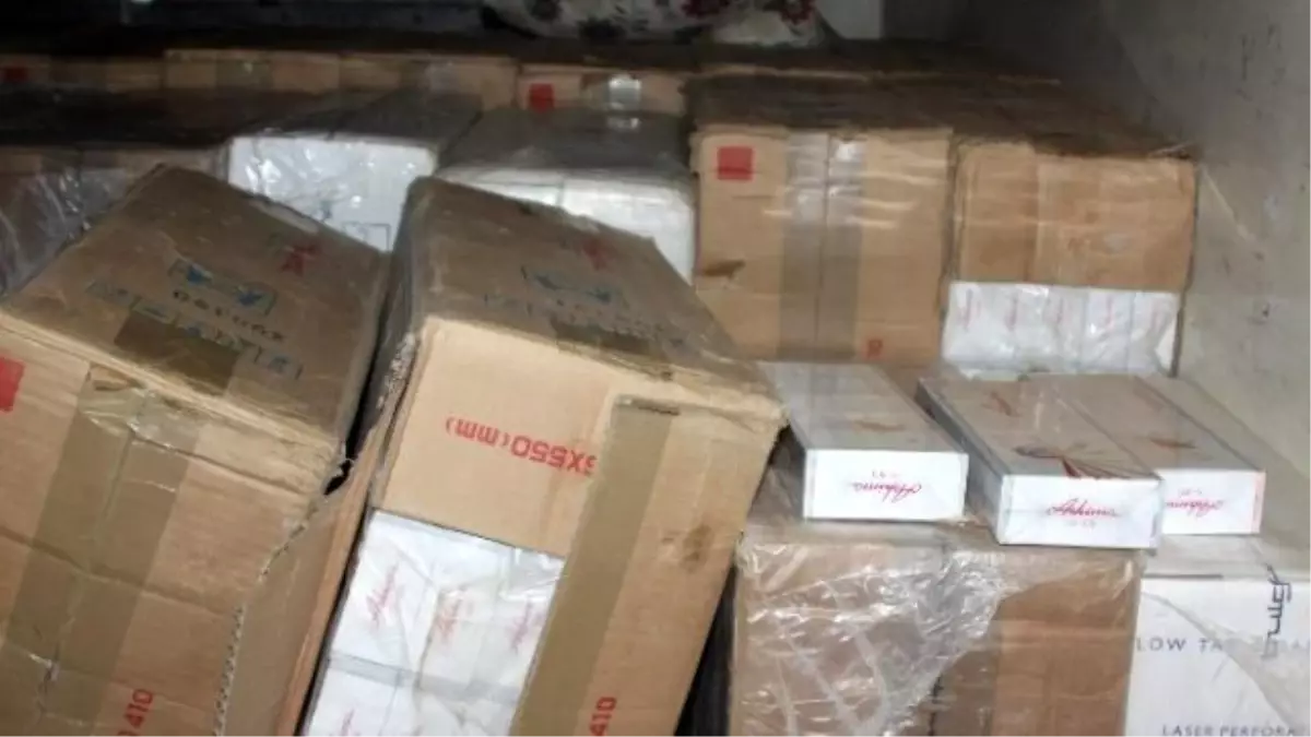 Binlerce Paket Gümrük Kaçağı Sigara Ele Geçirildi