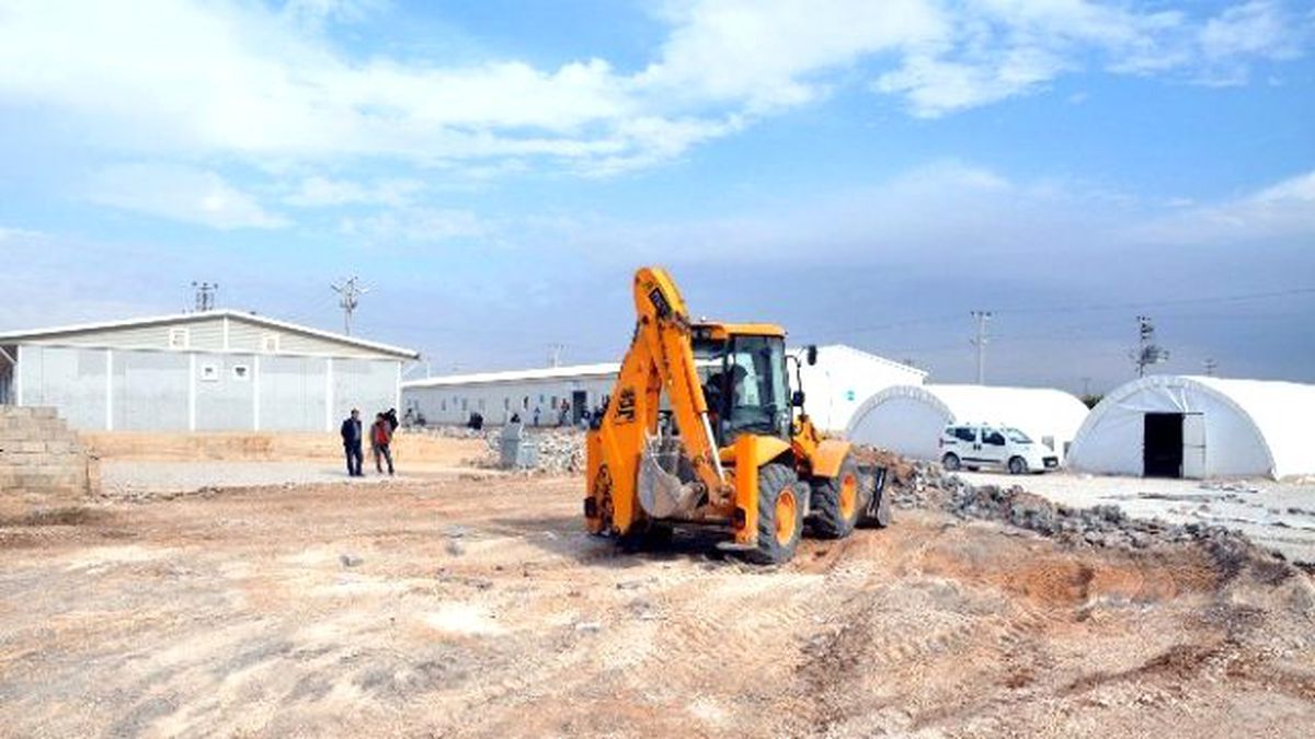 Çadır Kentte Prefabrik Sınıflar Kuruluyor