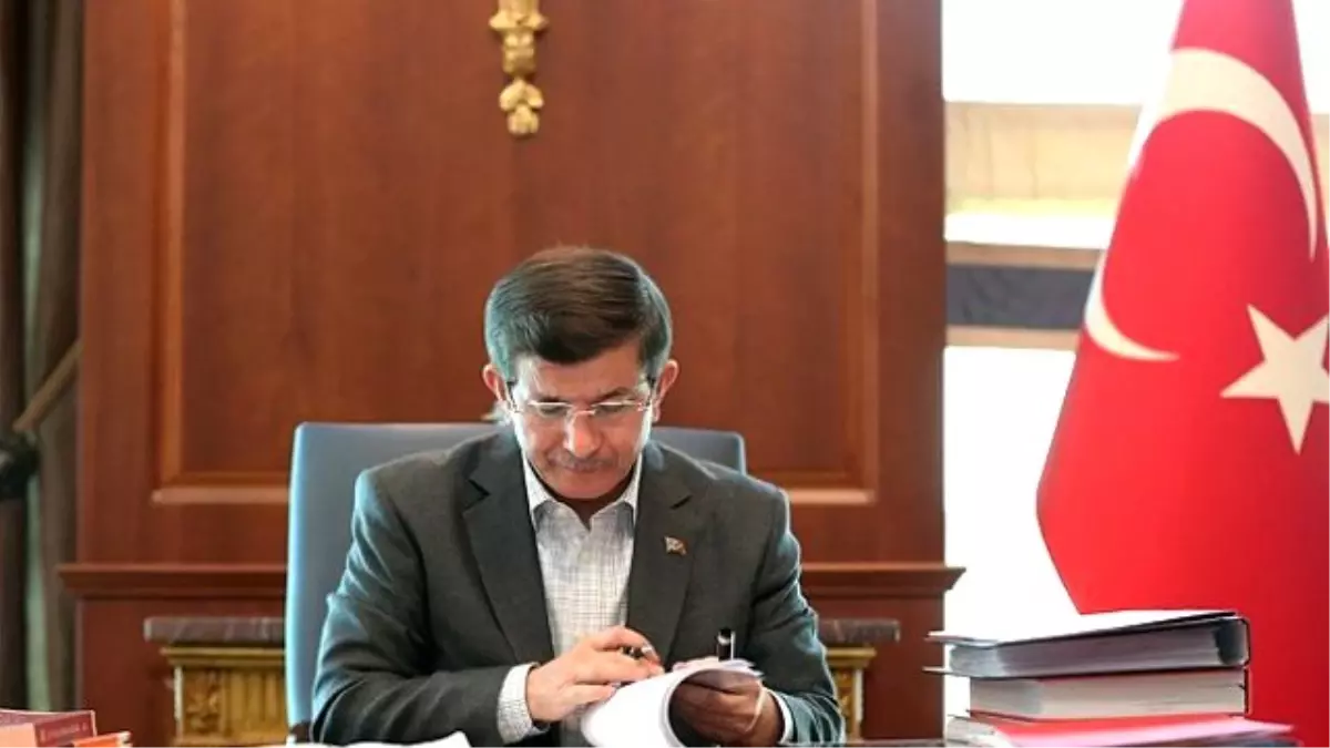 Davutoğlu: Türkiye, Gerilimi Düşürmek için Rusya ile Birlikte Çalışacak