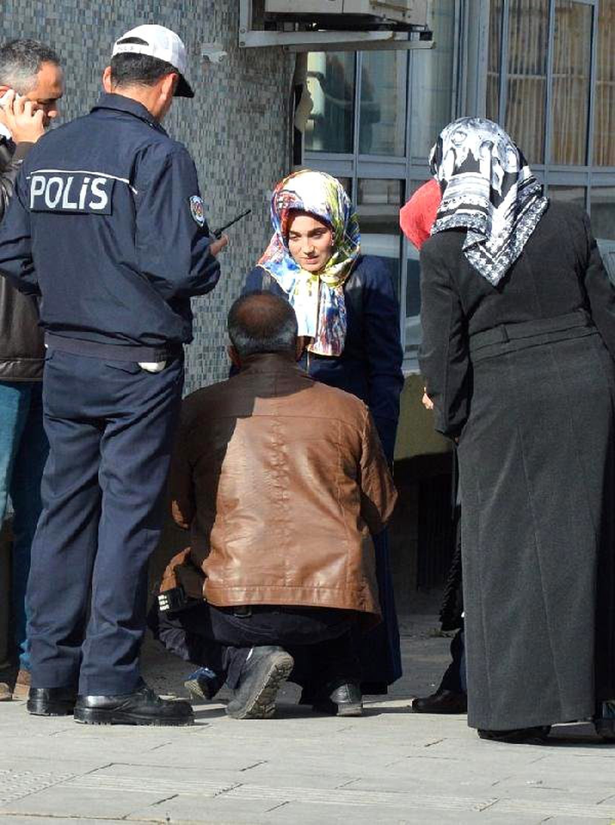 Durakta Unutulan Bavul Paniğe Neden Oldu