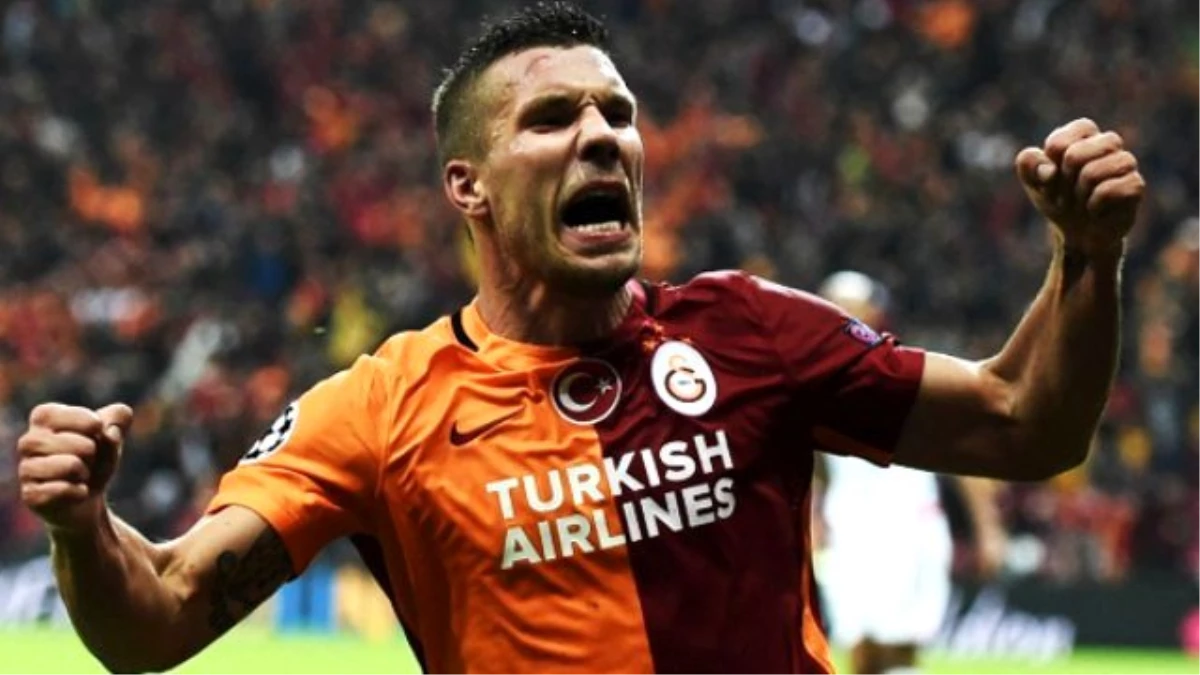 Lukas Podolski\'den Mustafa Denizli Mesajı: Beyaz Sayfa Açtık