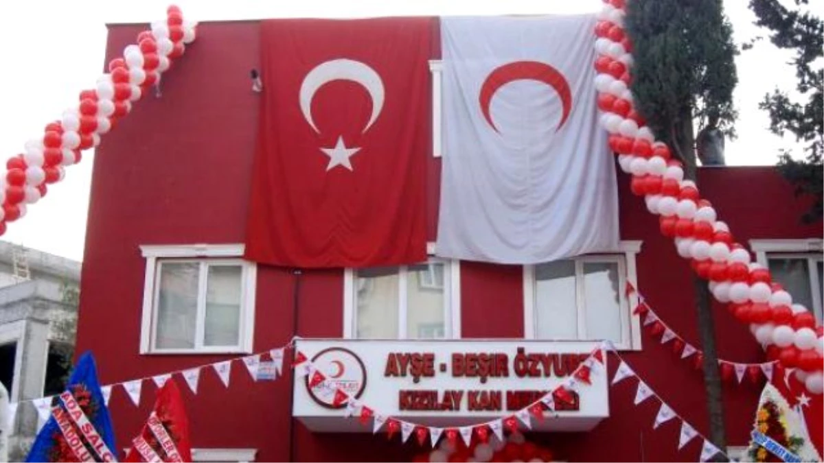 Nizip\'te Kızılay Kan Alma Merkezi Açıldı