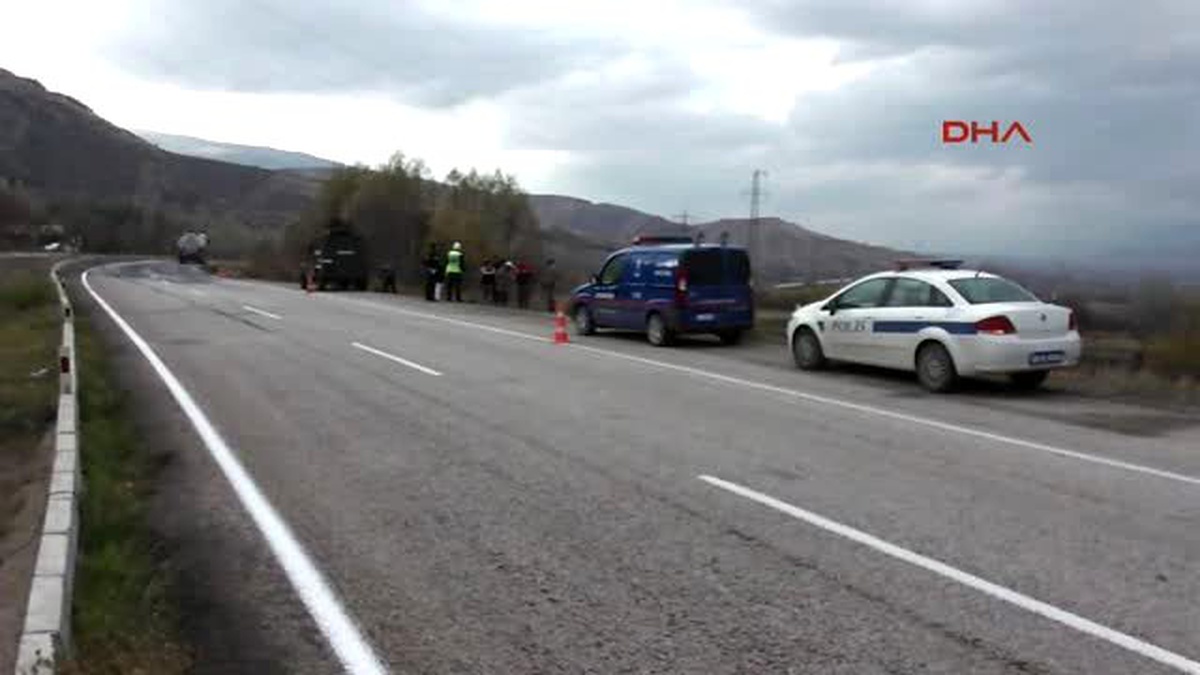 Otomobil Şarampole Uçtu, Sürücü Öldü