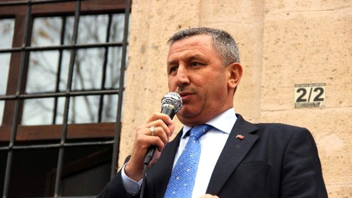 Vali Şerif Yılmaz: Kütahya\'da Ayağa Kaldırılmayan Hiç Bir Tarihi Eser Kalmadı