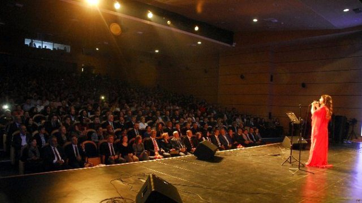 Yeşilçam Film Müzikleri Konseri Büyüledi