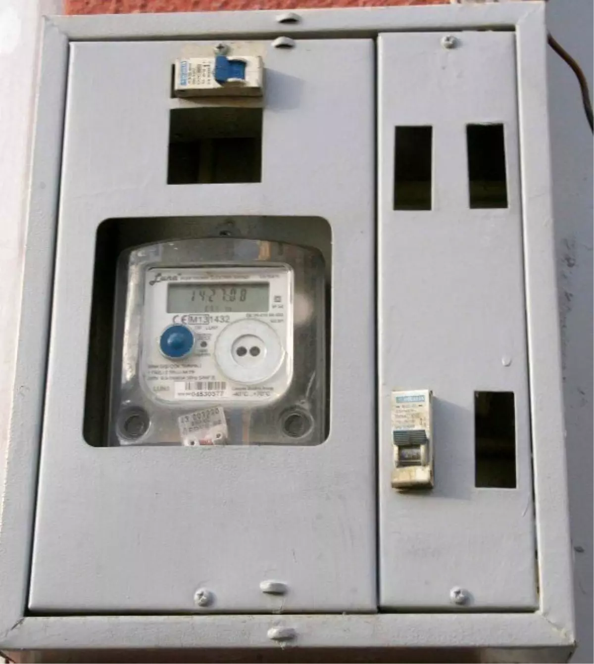 Yozgat\'ın Aydıncık İlçesinde Elektrik Sayaçlarının Okunmamasına Vatandaştan Tepki Geldi